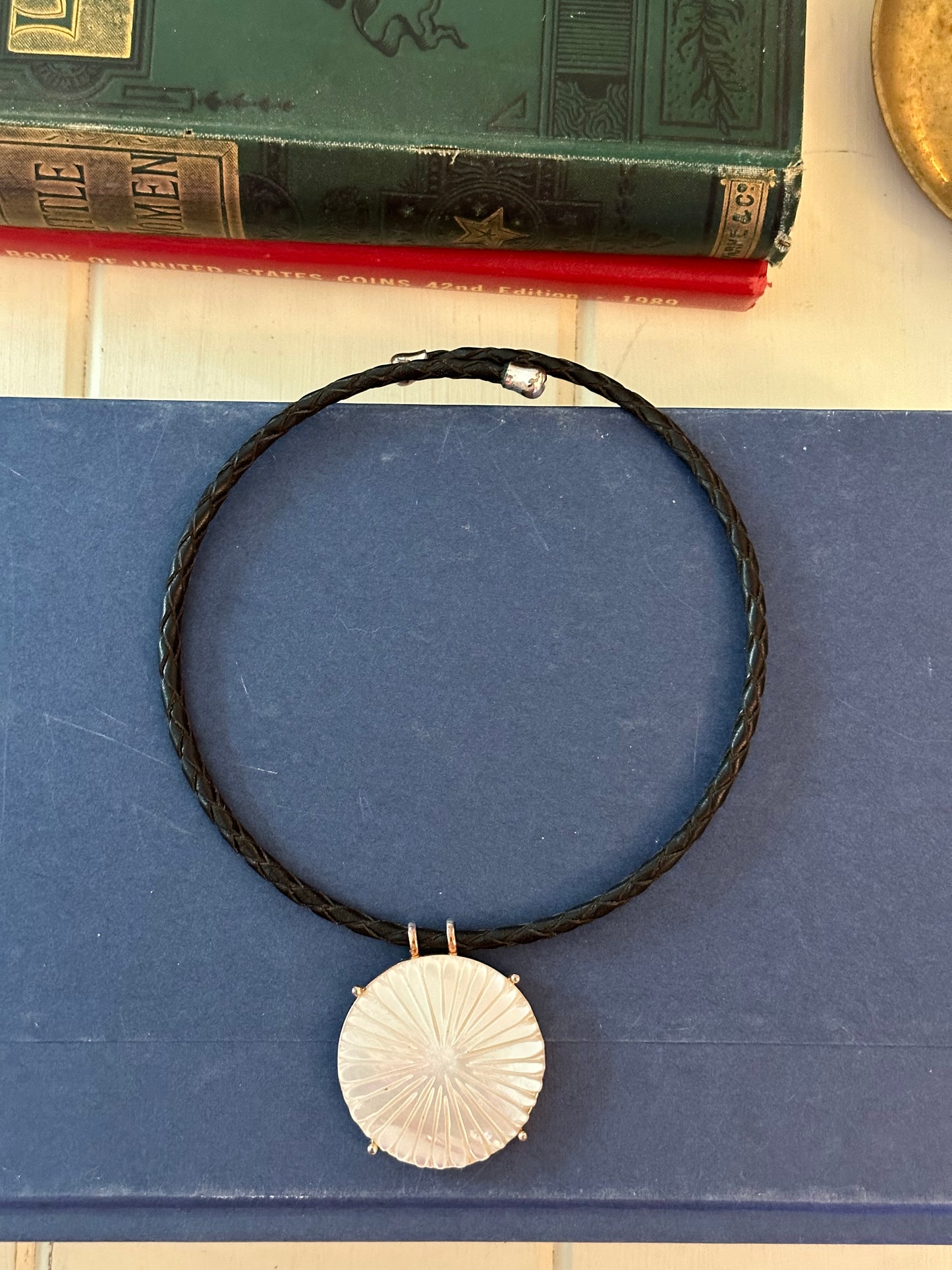 Pendant Choker Necklace
