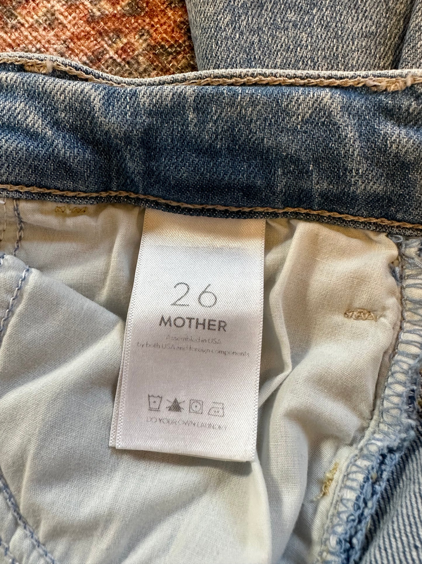 Mother Denim “The Hustler Ankle Chew”