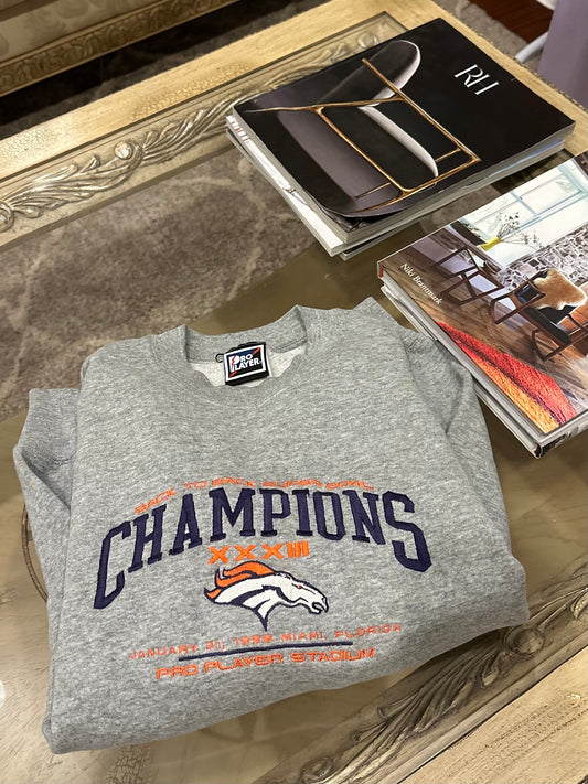 Bronco Champions Crewneck Pullover