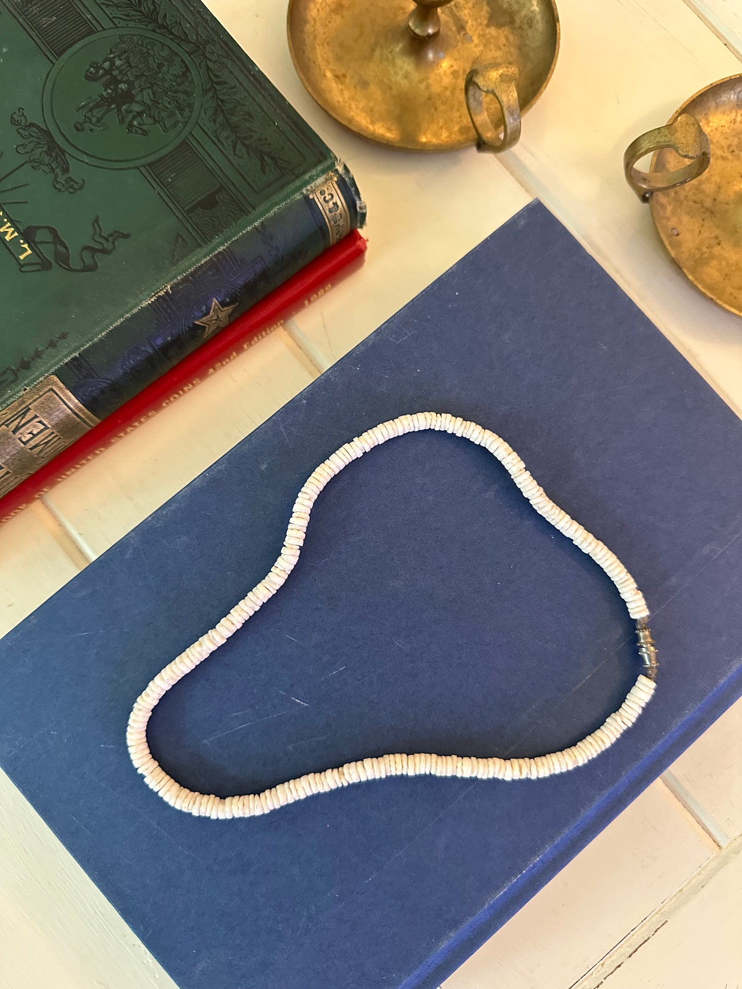Shell Choker Necklace