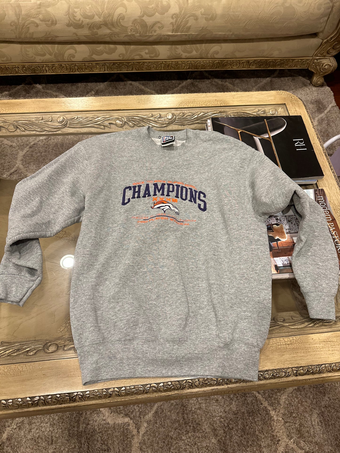 Bronco Champions Crewneck Pullover
