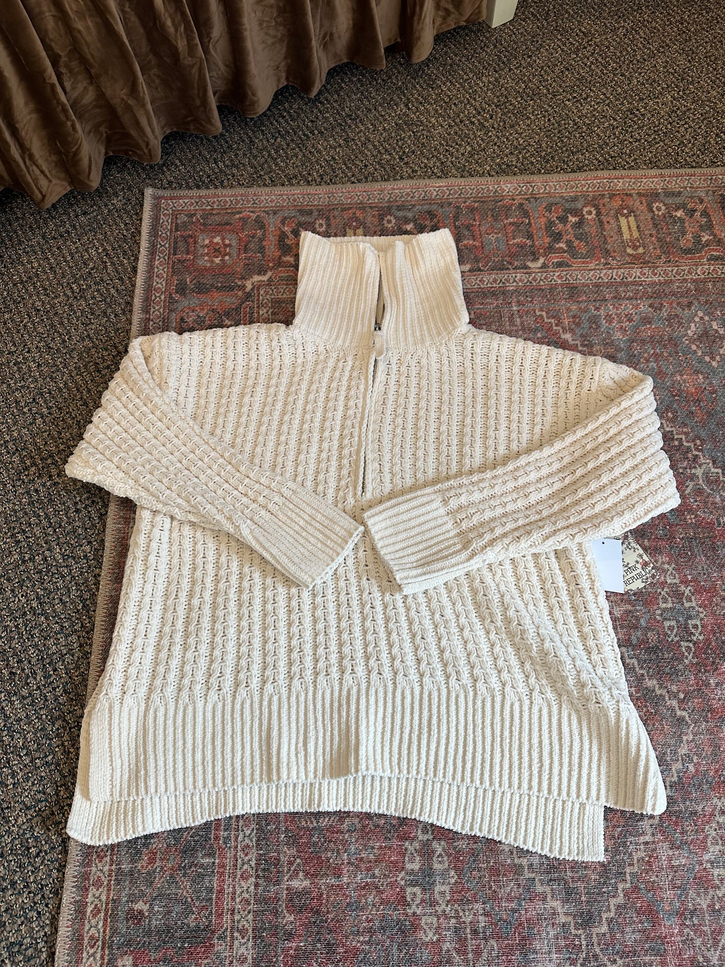 Quarter Zip Up