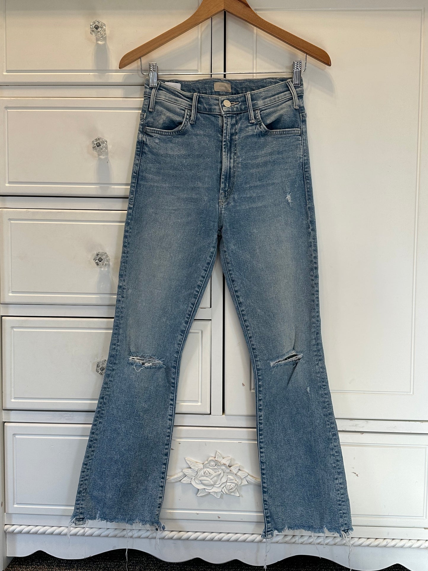 Mother Denim “The Hustler Ankle Chew”