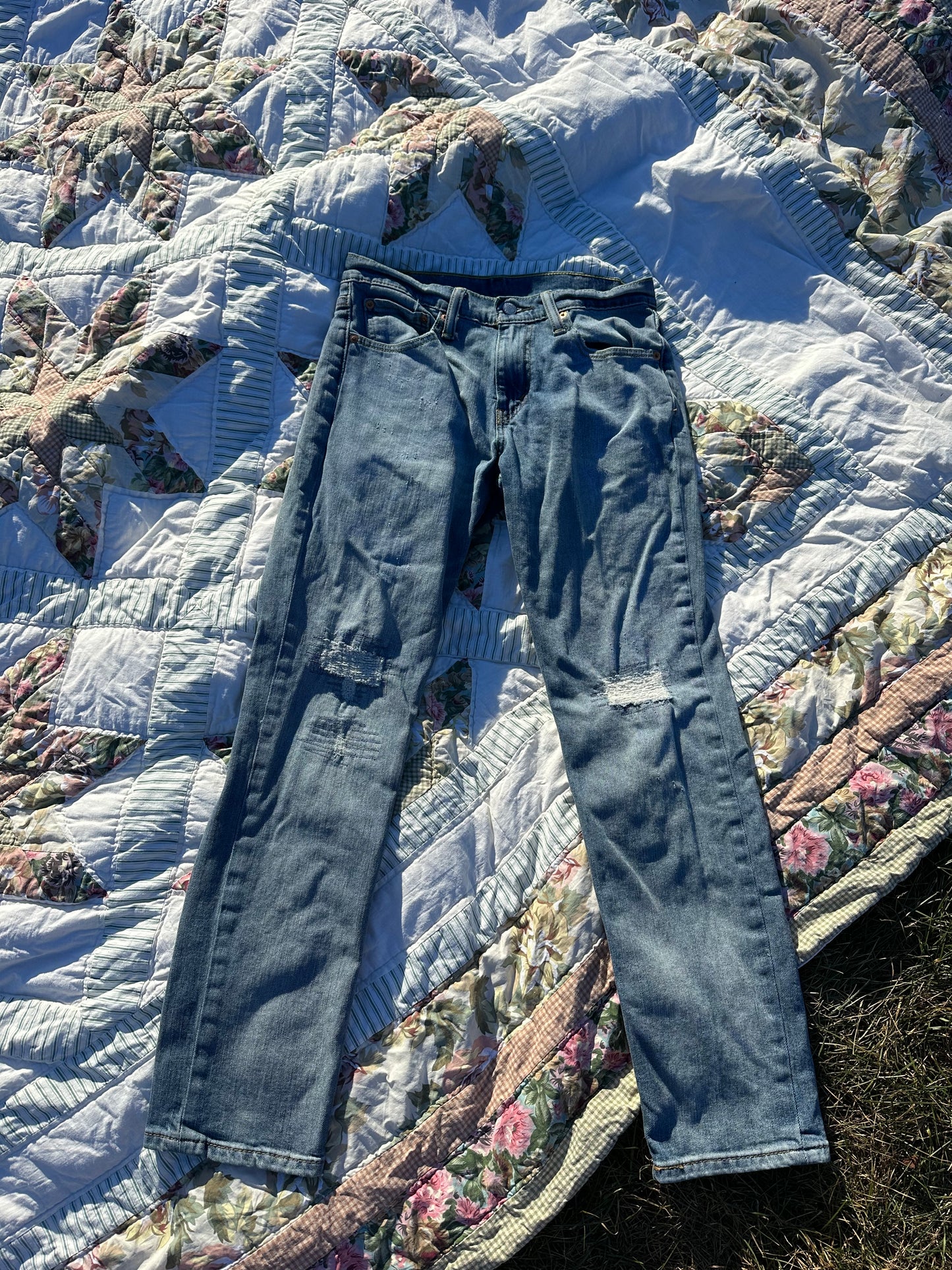 Levi Patch Jeans