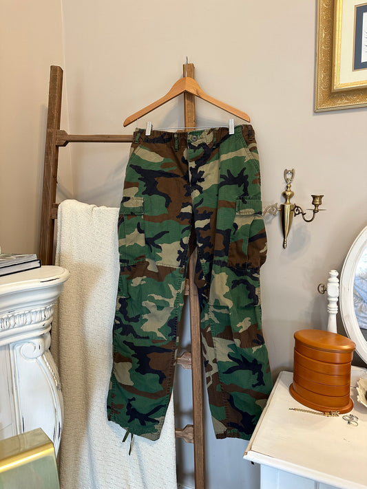 Camo Pants ￼