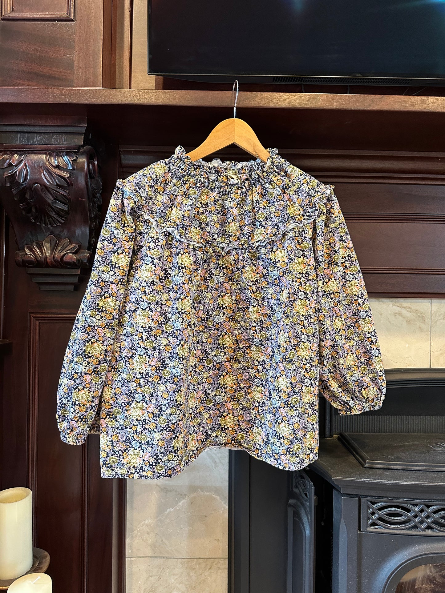 Universal Thread Floral Top