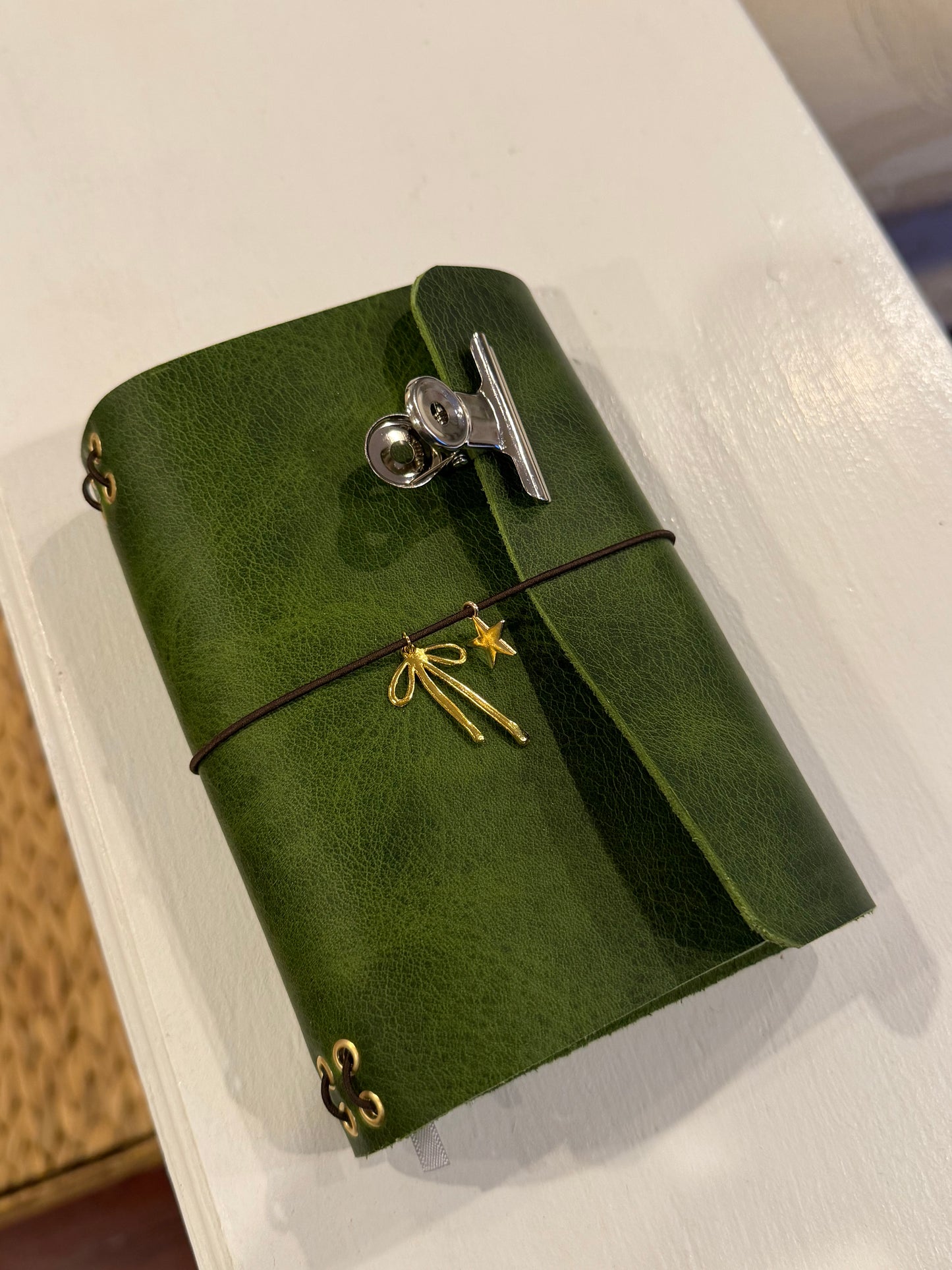 A6 Green Leather Trifold (Bow)