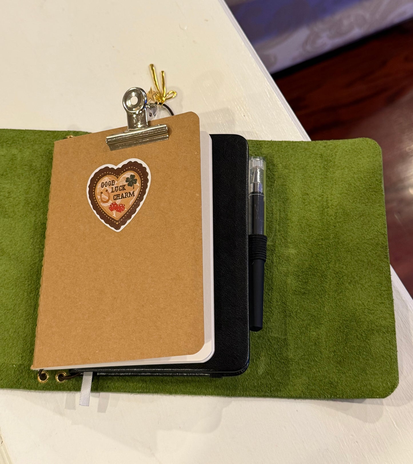 A6 Green Leather Trifold (Bow)