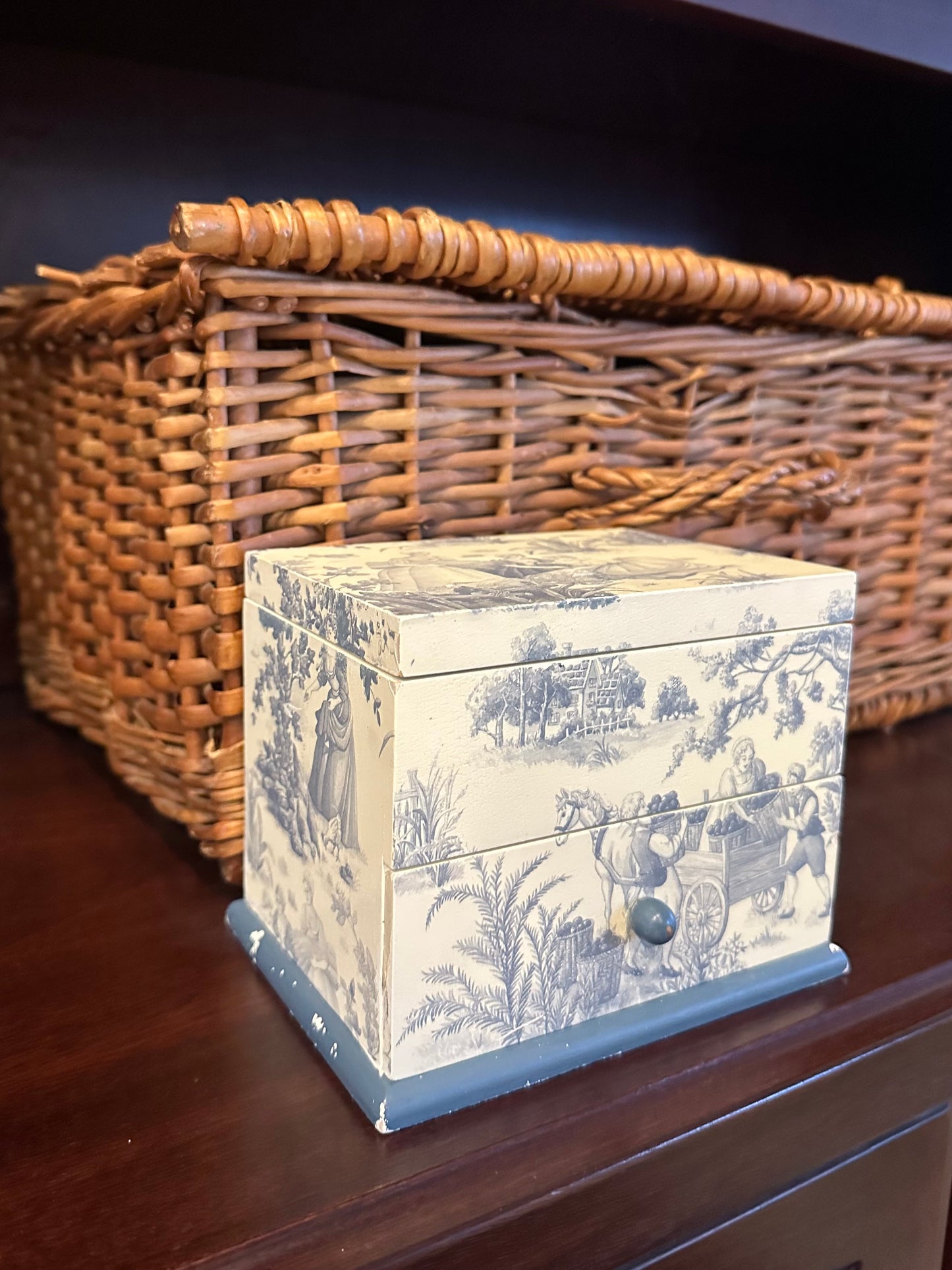 Mini Toile Jewelry Box