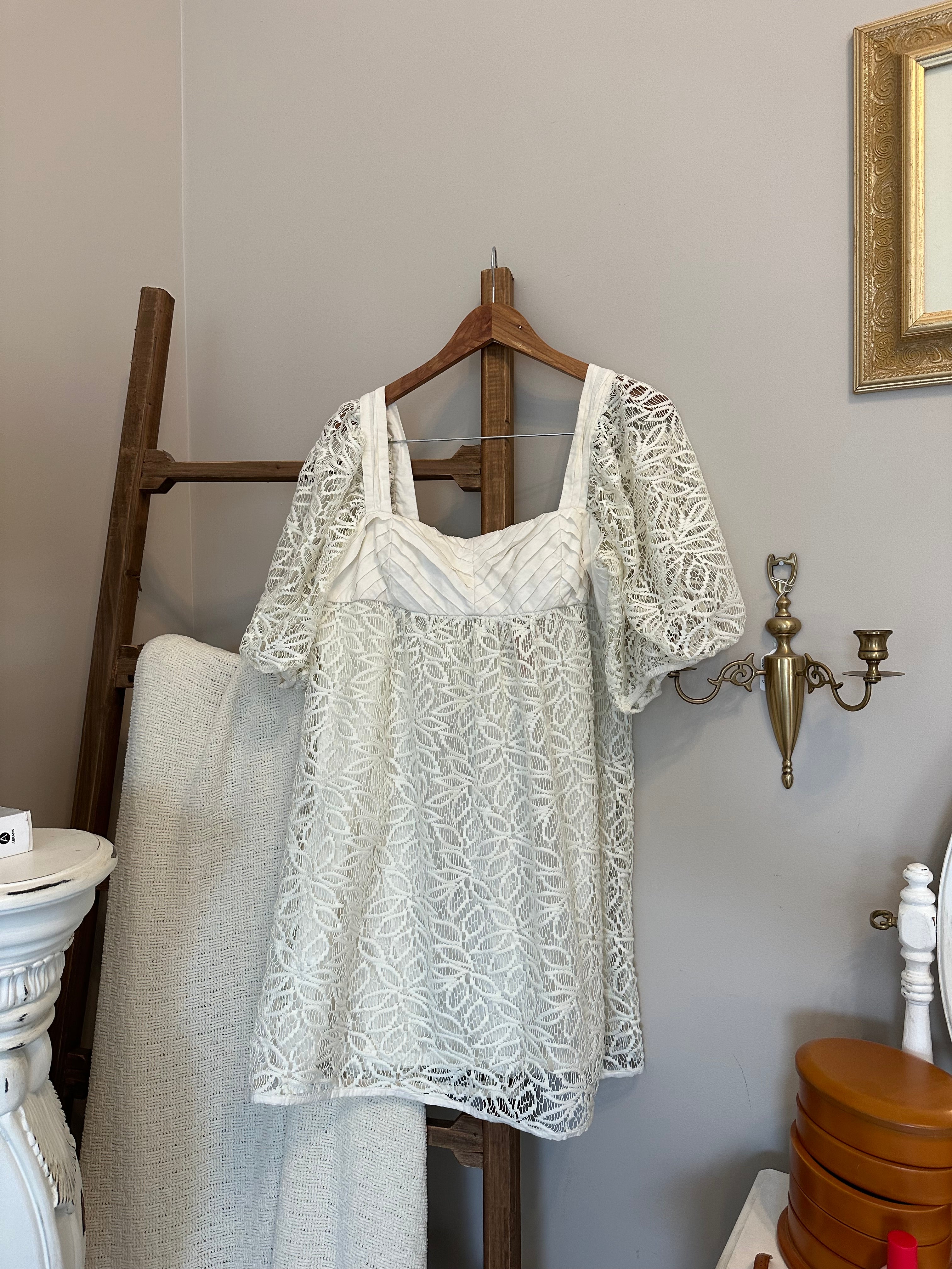 BCBG Vintage Dress – never ending boutique