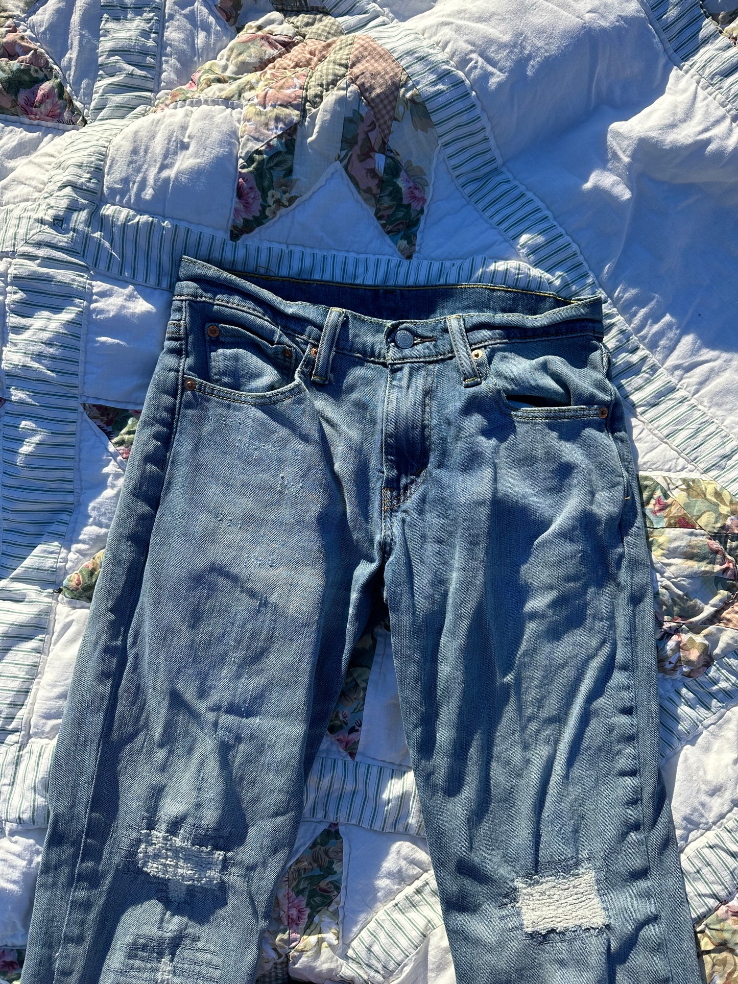 Levi Patch Jeans