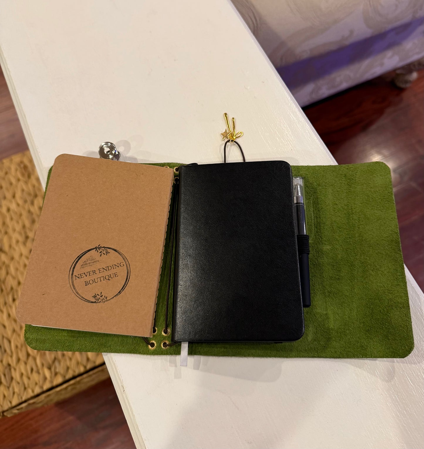 A6 Green Leather Trifold (Bow)