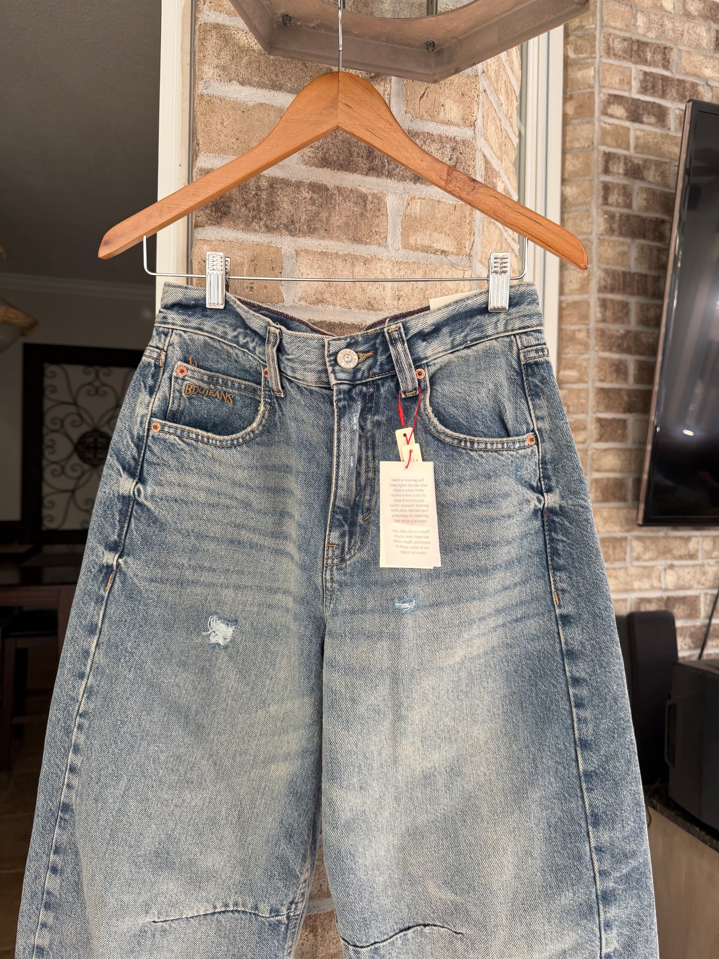 BDG Logan Boyfriend Jeans