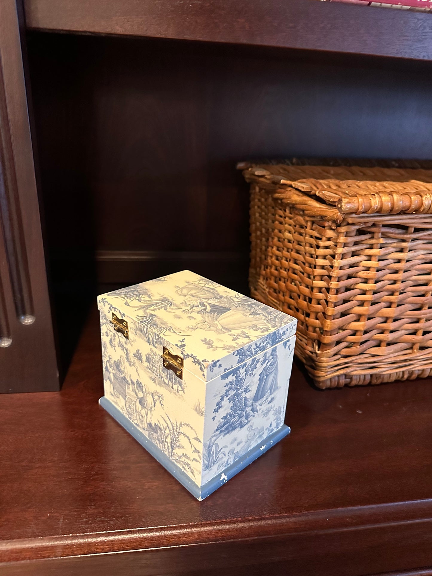 Mini Toile Jewelry Box