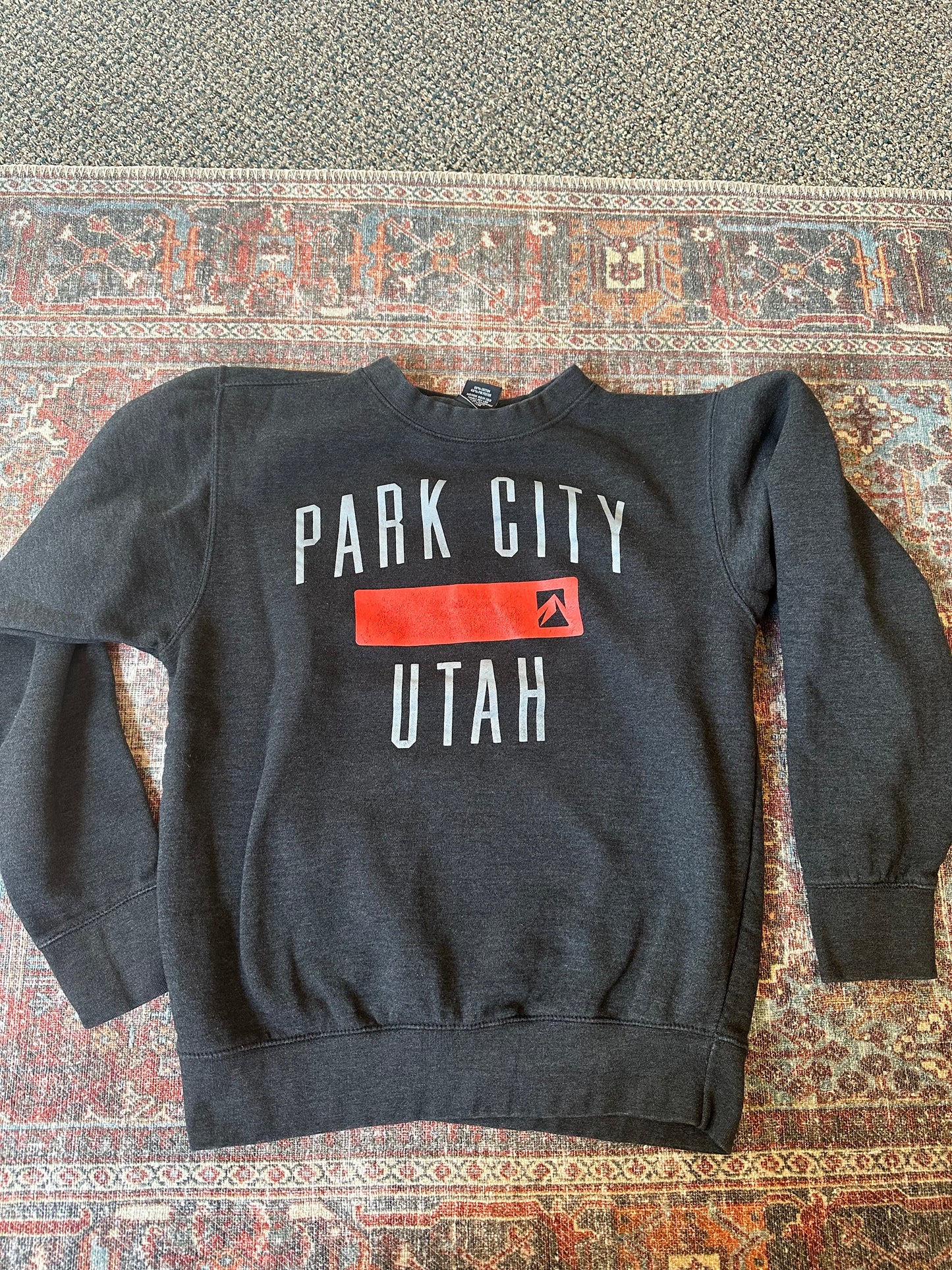 PARK CITY UTAH Graphic Pullover