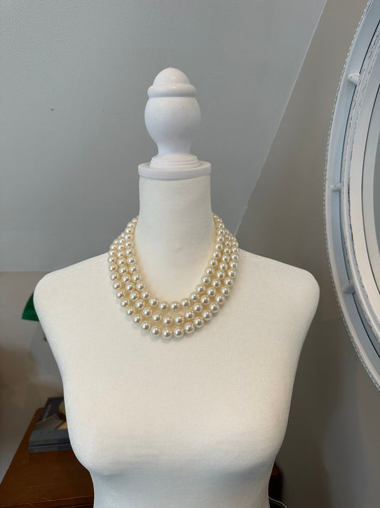 Chunky Pearl Necklace