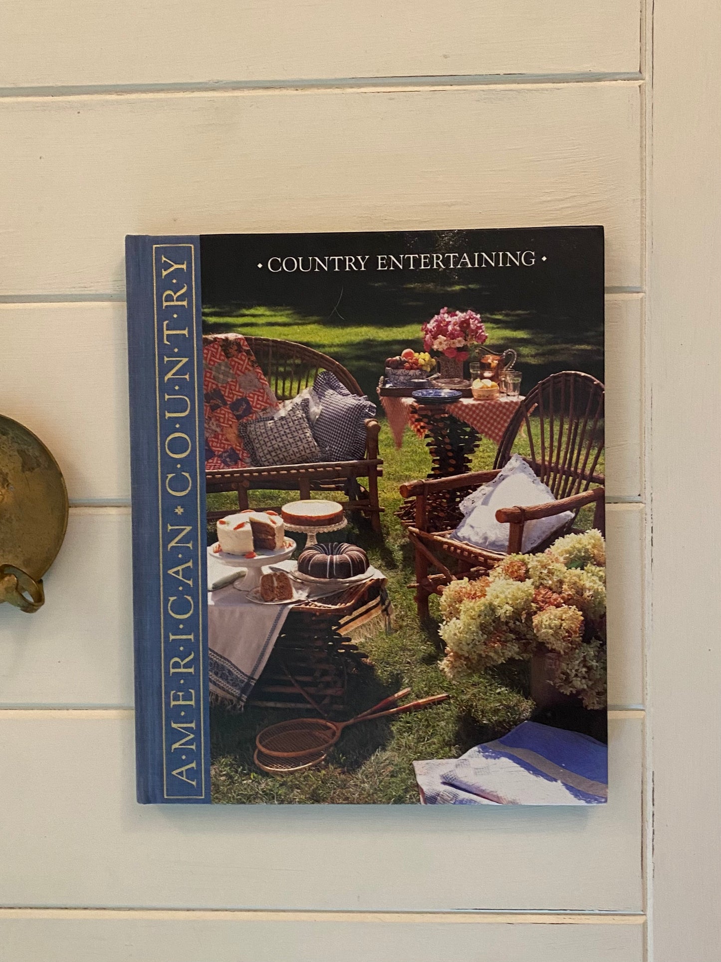 Country Entertaining Table Decor Book