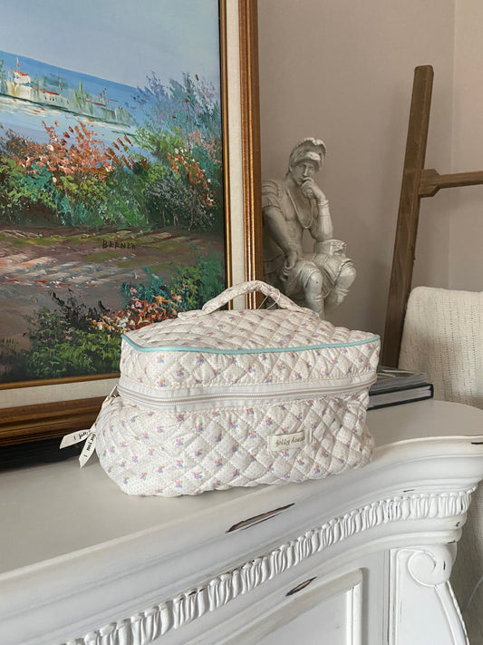 Jolly House Quilted Floral Toiletry Bag