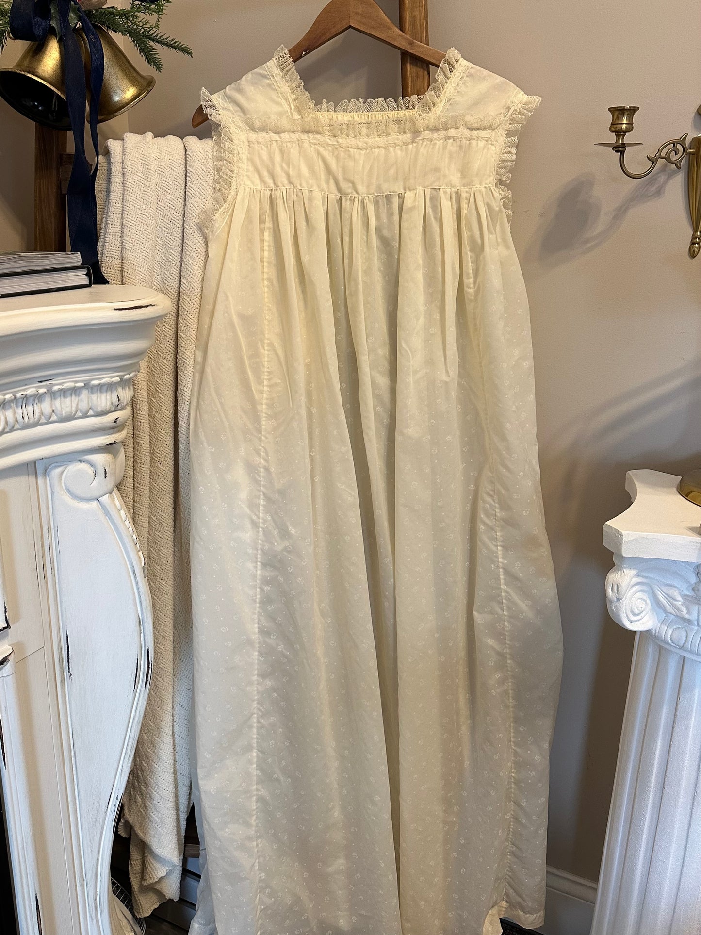 Lace Detailed Nightgown