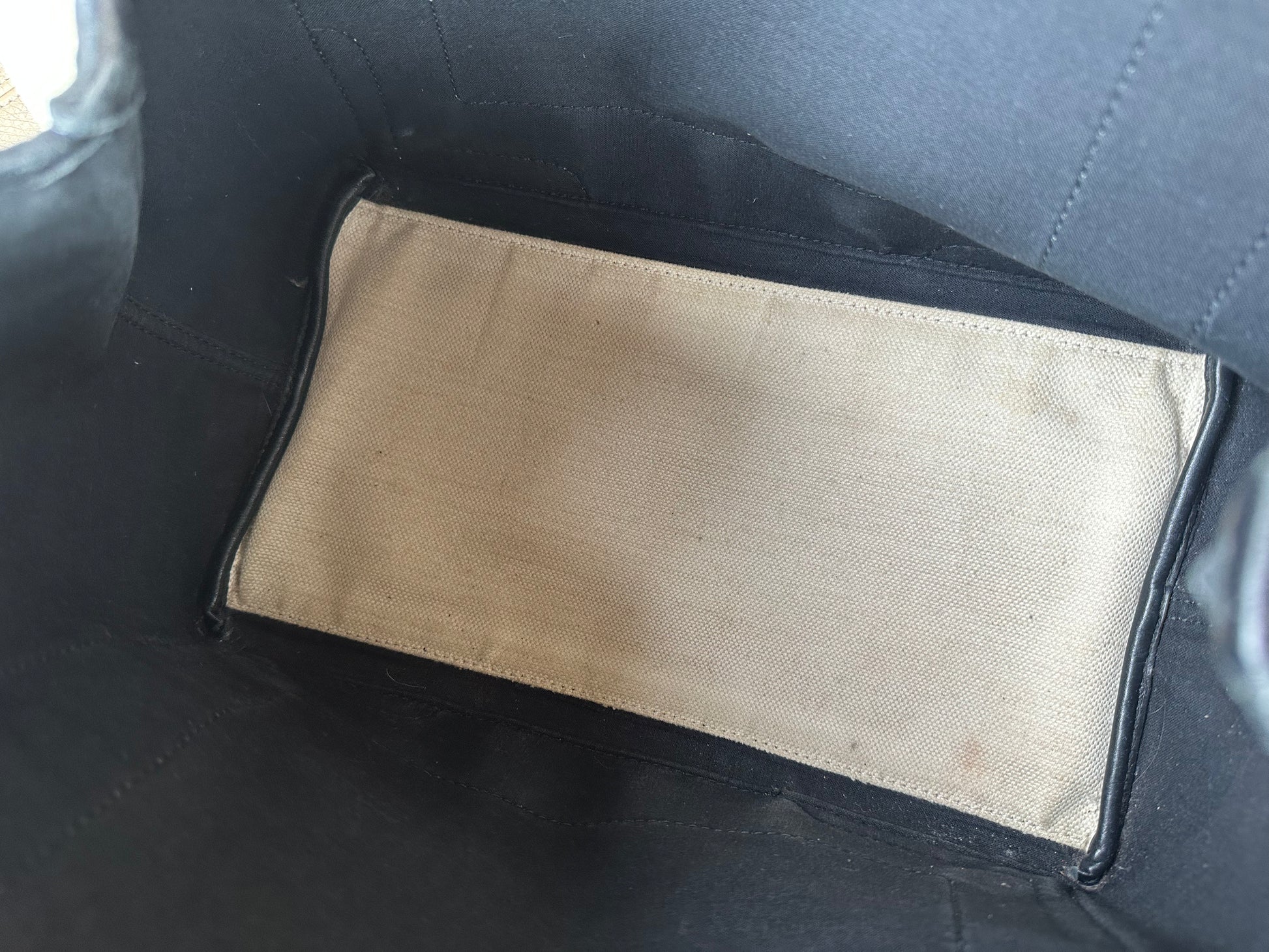 Balenciaga // Cream & Black Cabas Canvas Shoulder Bag – VSP